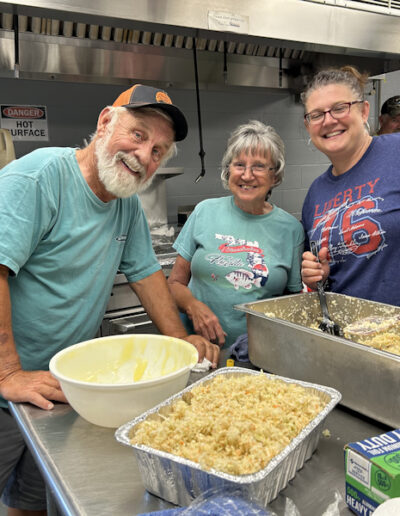 Jaime Glenn, Gary & Linda Shank making it happen in the kitchen.